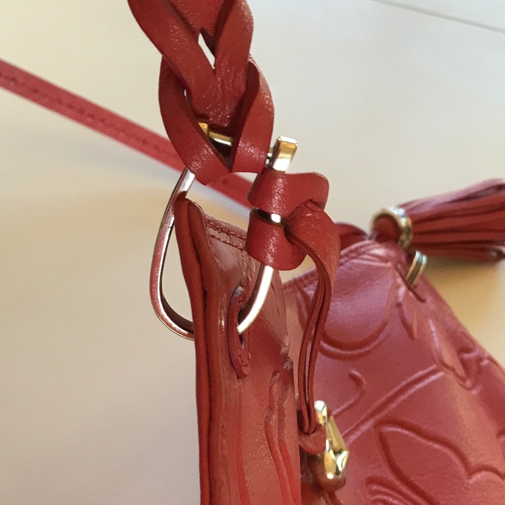 BRIGHTON RED LEATHER EMBOSSED BUTTERFLIES BOHO-CHIC STATEMENT BAG - Picture 15 of 16